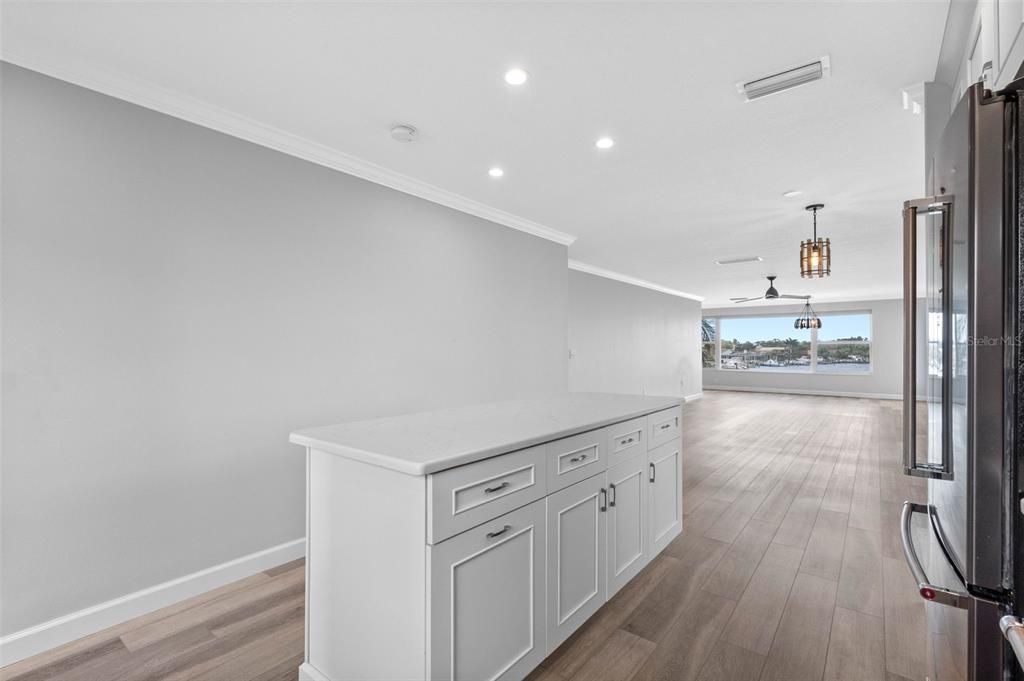 En Venta: $349,900 (2 camas, 2 baños, 1250 Pies cuadrados)