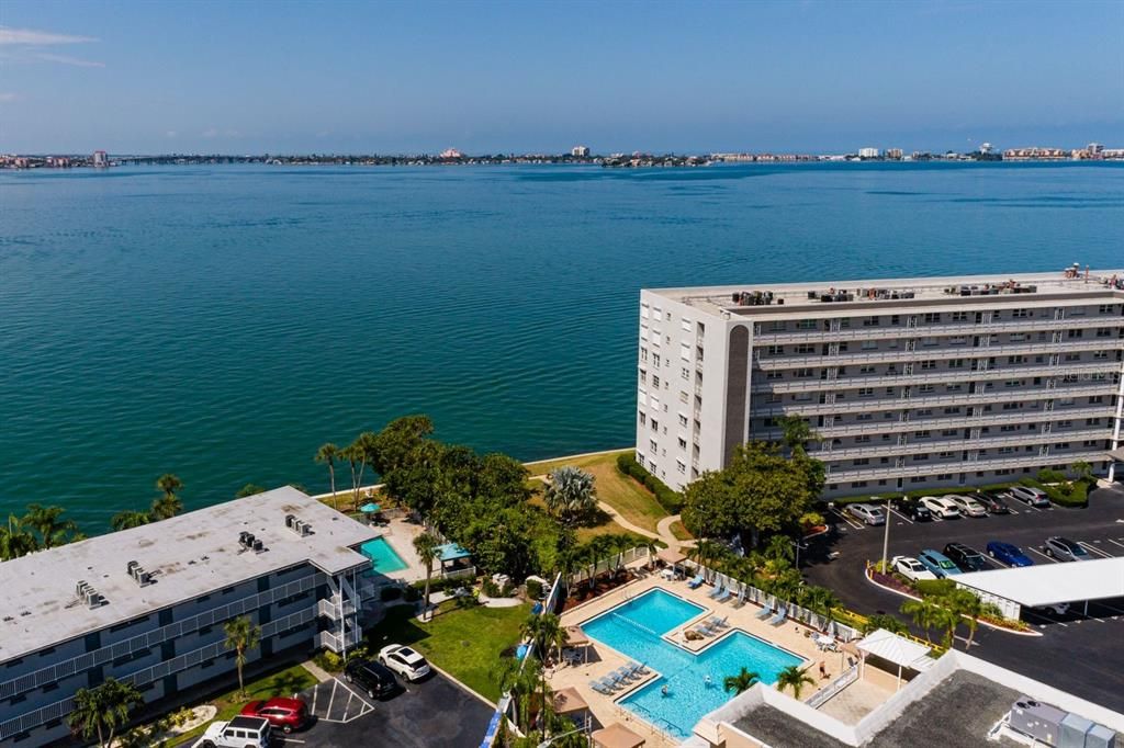 En Venta: $349,900 (2 camas, 2 baños, 1250 Pies cuadrados)
