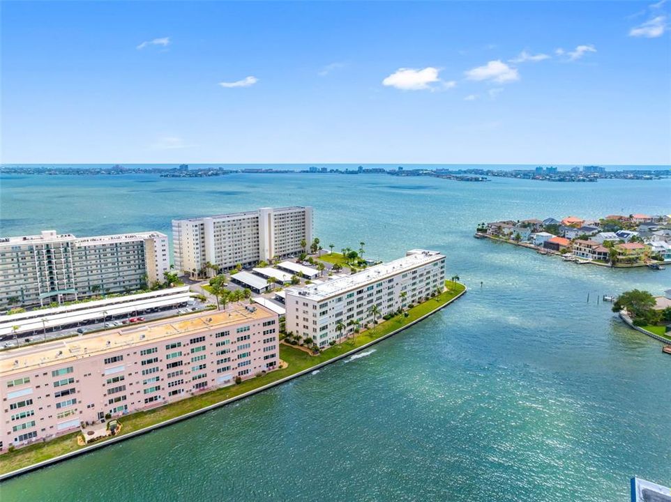 En Venta: $349,900 (2 camas, 2 baños, 1250 Pies cuadrados)