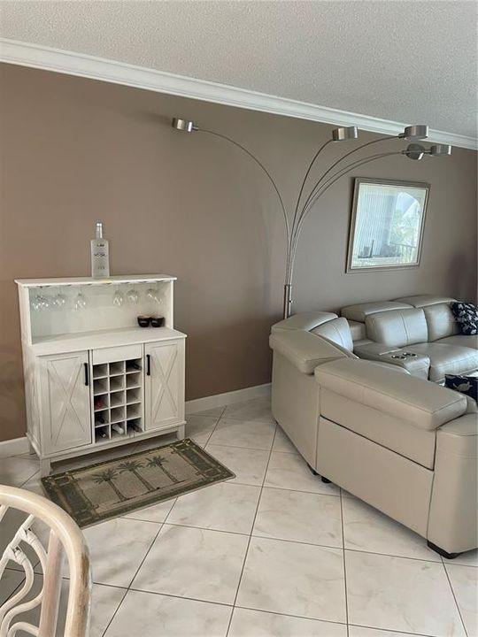 For Rent: $3,300 (2 beds, 2 baths, 1007 Square Feet)