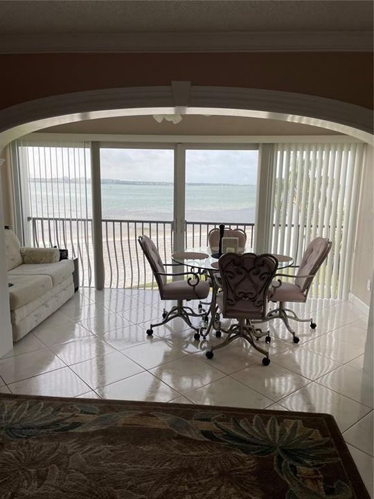 For Rent: $3,300 (2 beds, 2 baths, 1007 Square Feet)