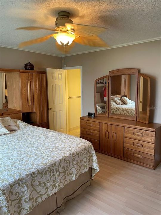 For Rent: $3,300 (2 beds, 2 baths, 1007 Square Feet)