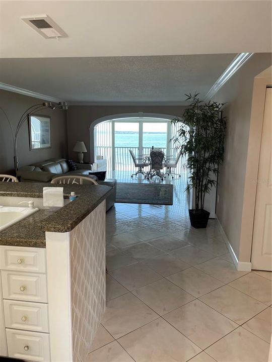 For Rent: $3,300 (2 beds, 2 baths, 1007 Square Feet)