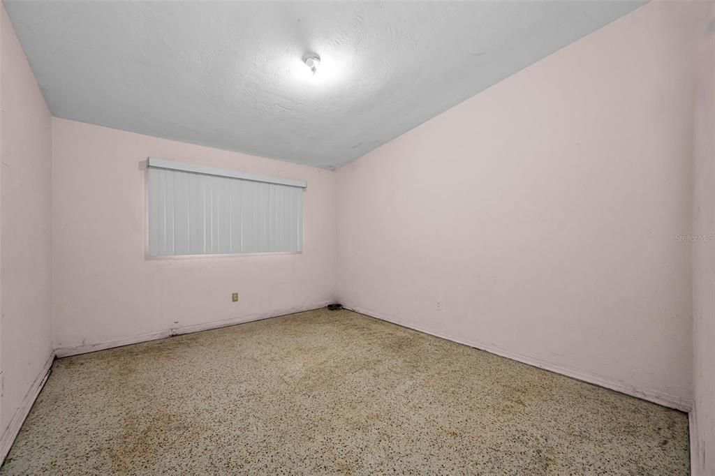 En Venta: $300,000 (4 camas, 2 baños, 1797 Pies cuadrados)