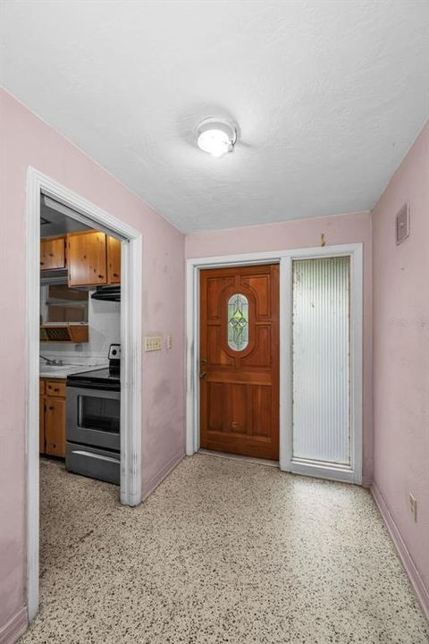 En Venta: $300,000 (4 camas, 2 baños, 1797 Pies cuadrados)