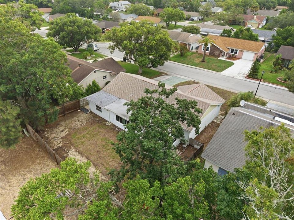 For Sale: $219,990 (2 beds, 1 baths, 1050 Square Feet)
