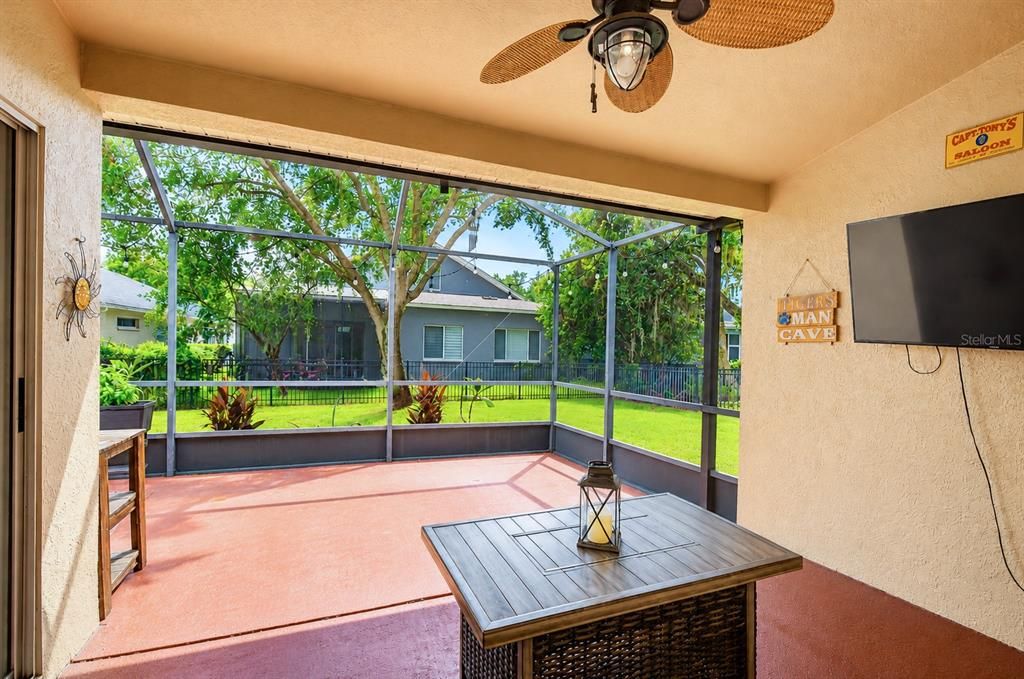 En Venta: $459,000 (4 camas, 2 baños, 2014 Pies cuadrados)