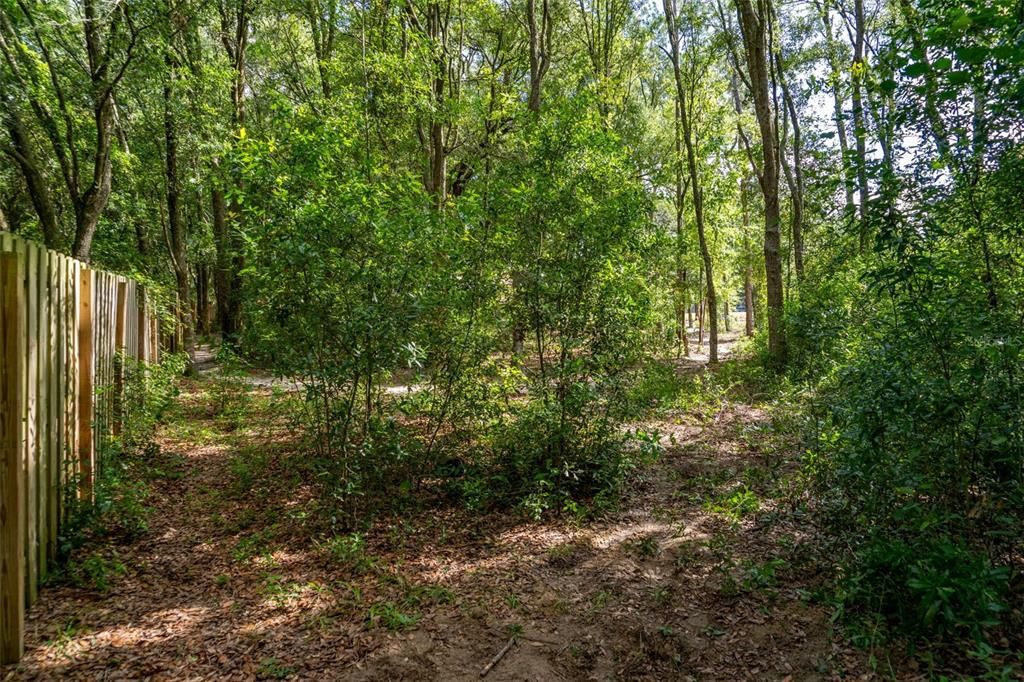 待售: $28,000 (0.50 acres)