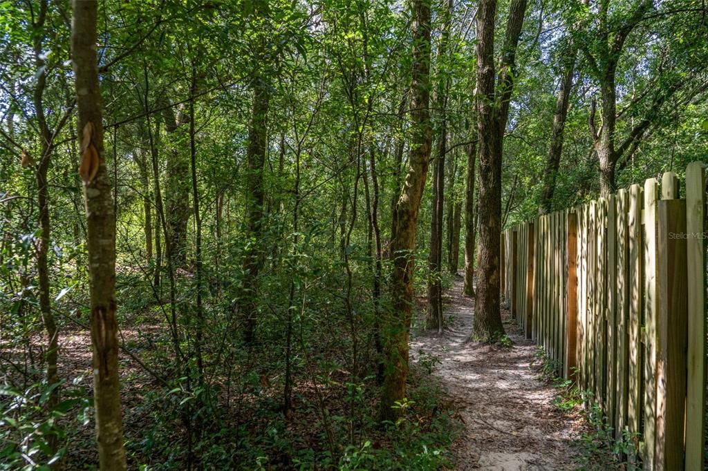 待售: $28,000 (0.50 acres)