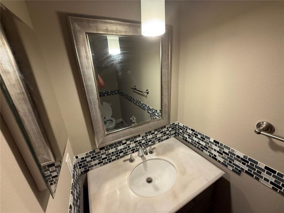 На продажу: $219,000 (2 спален, 2 ванн, 1436 Квадратных фут)