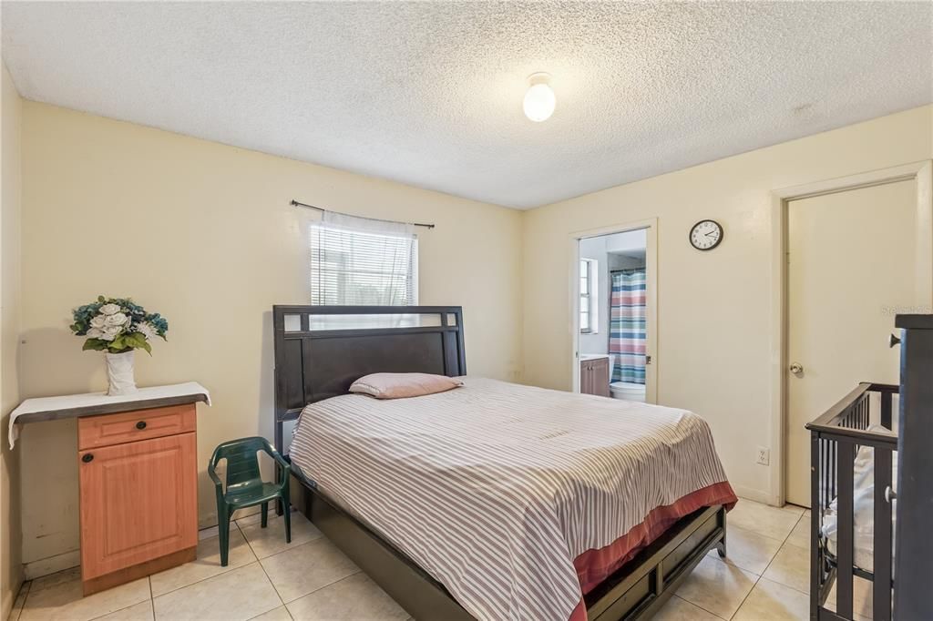 For Sale: $285,900 (3 beds, 2 baths, 1210 Square Feet)