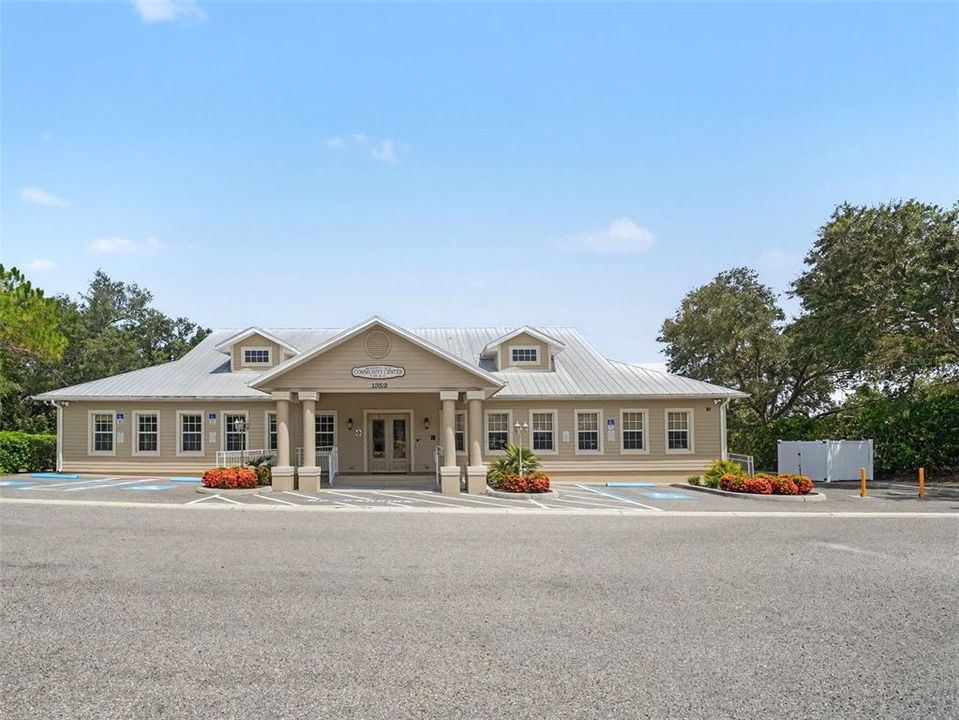 На продажу: $325,000 (2 спален, 2 ванн, 1590 Квадратных фут)