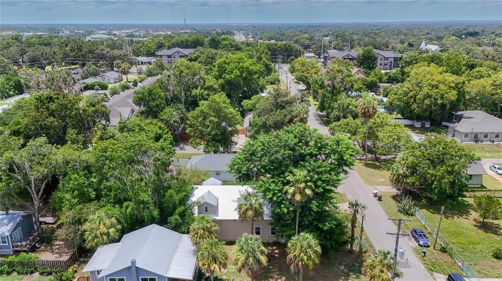 For Sale: $499,999 (4 beds, 2 baths, 2768 Square Feet)