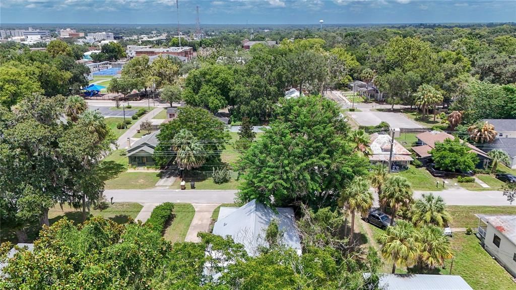 For Sale: $499,999 (4 beds, 2 baths, 2768 Square Feet)