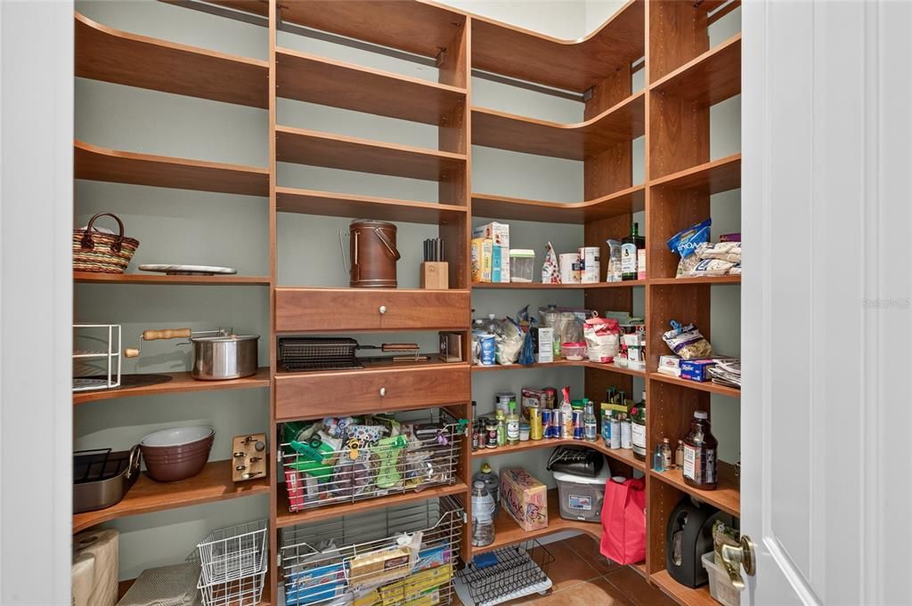 На продажу: $1,195,000 (4 спален, 2 ванн, 2947 Квадратных фут)
