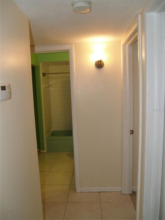 En Venta: $390,000 (4 camas, 0 baños, 2411 Pies cuadrados)