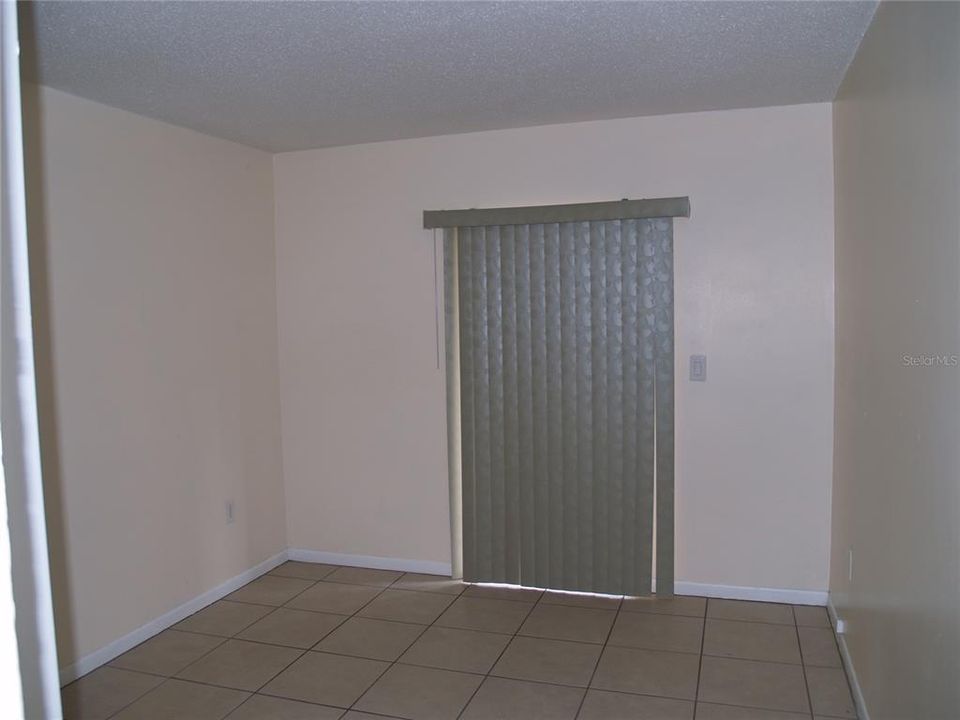 En Venta: $390,000 (4 camas, 0 baños, 2411 Pies cuadrados)