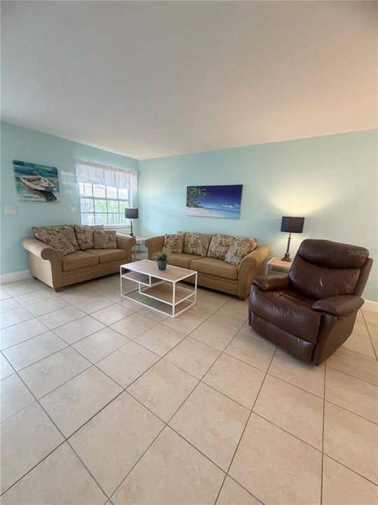 For Rent: $1,350 (2 beds, 2 baths, 1056 Square Feet)