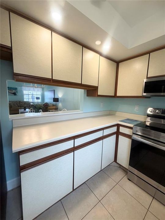 For Rent: $1,350 (2 beds, 2 baths, 1056 Square Feet)