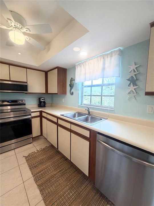 For Rent: $1,350 (2 beds, 2 baths, 1056 Square Feet)