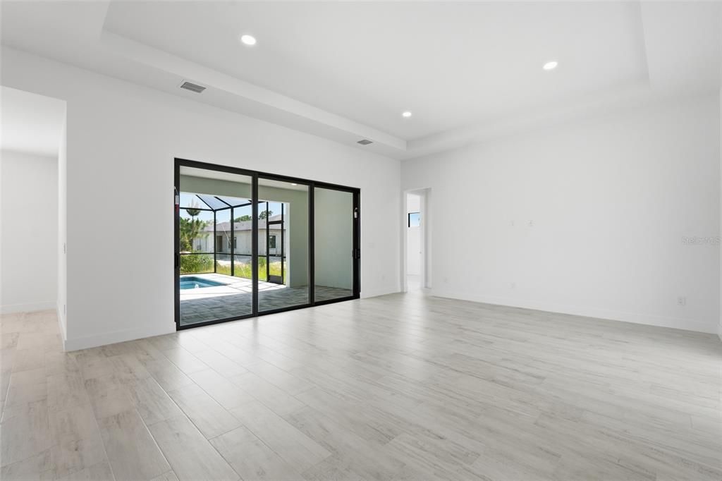 En Venta: $520,000 (3 camas, 2 baños, 1726 Pies cuadrados)