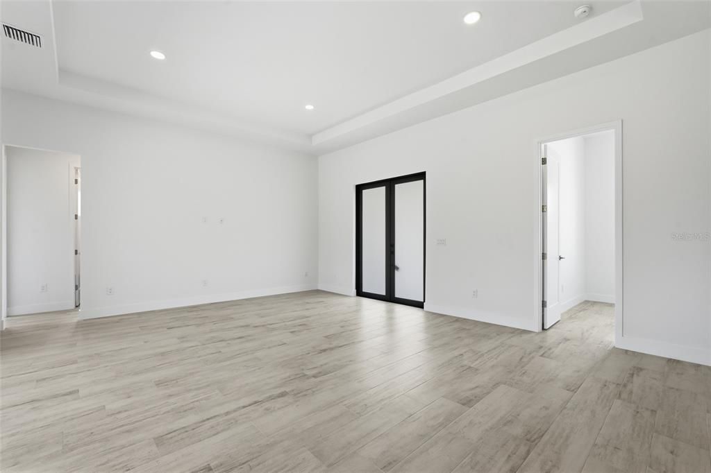 En Venta: $520,000 (3 camas, 2 baños, 1726 Pies cuadrados)