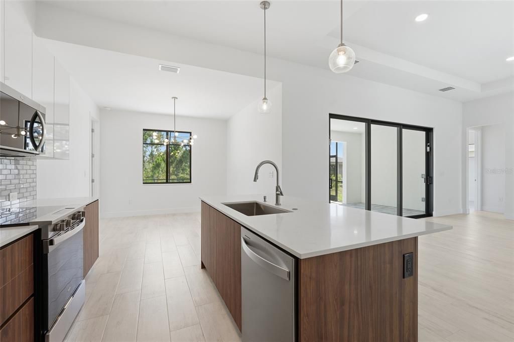 En Venta: $520,000 (3 camas, 2 baños, 1726 Pies cuadrados)