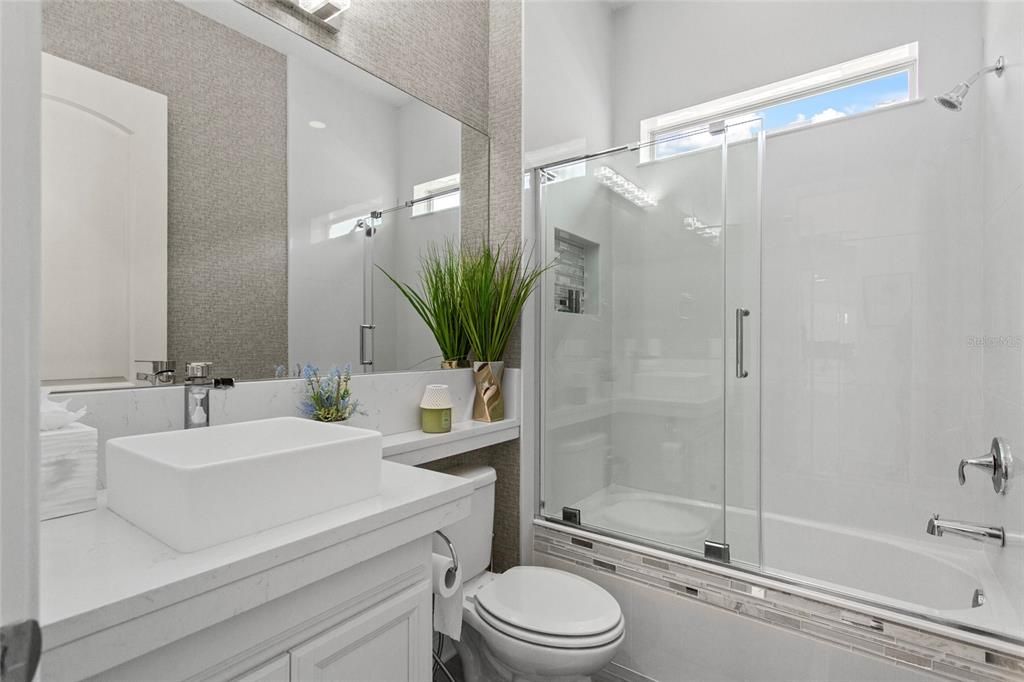 En Venta: $1,499,997 (6 camas, 4 baños, 4436 Pies cuadrados)