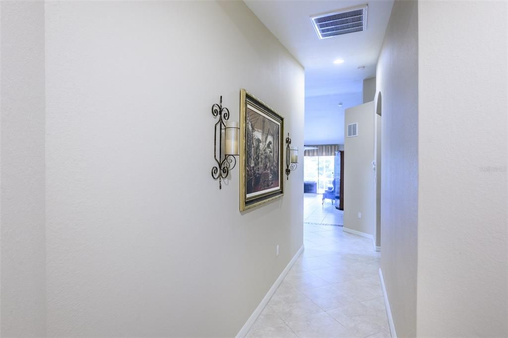 На продажу: $239,000 (3 спален, 2 ванн, 1765 Квадратных фут)