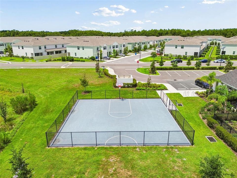 На продажу: $355,000 (3 спален, 2 ванн, 1673 Квадратных фут)