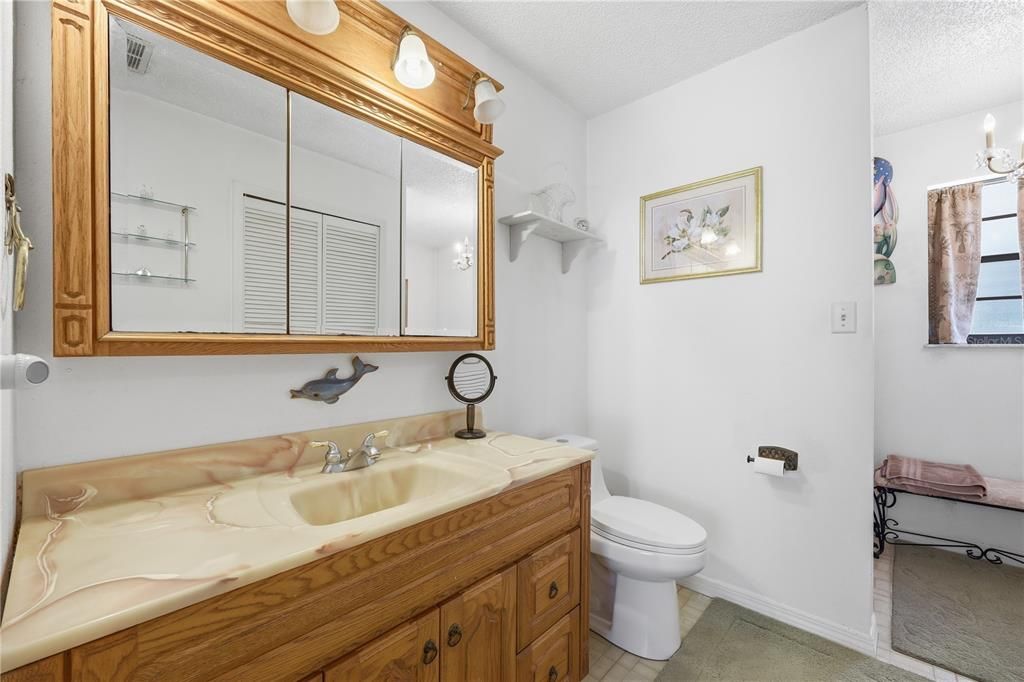 На продажу: $435,000 (2 спален, 2 ванн, 1248 Квадратных фут)
