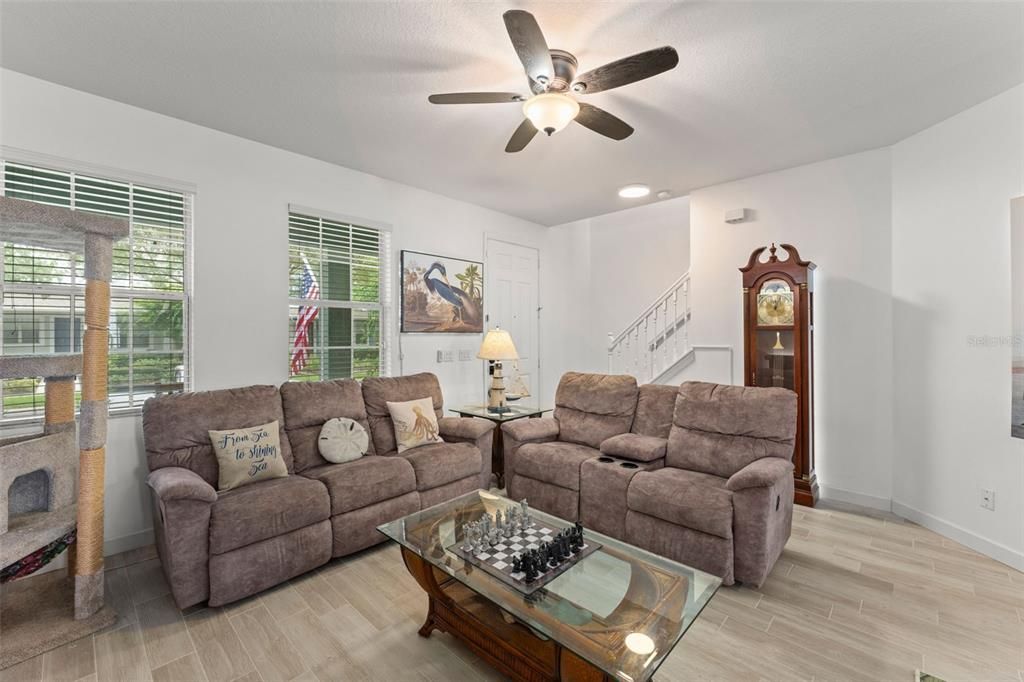 For Sale: $410,000 (3 beds, 2 baths, 1634 Square Feet)
