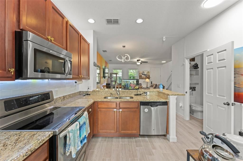 For Sale: $410,000 (3 beds, 2 baths, 1634 Square Feet)
