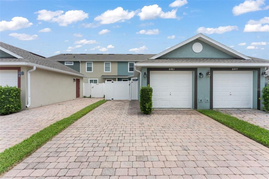 For Sale: $410,000 (3 beds, 2 baths, 1634 Square Feet)