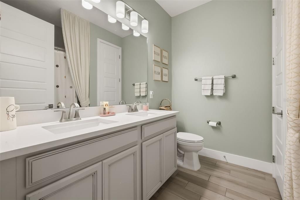 For Sale: $770,000 (4 beds, 3 baths, 2192 Square Feet)