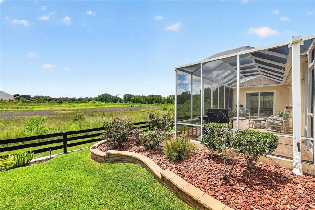 For Sale: $350,000 (2 beds, 2 baths, 1417 Square Feet)