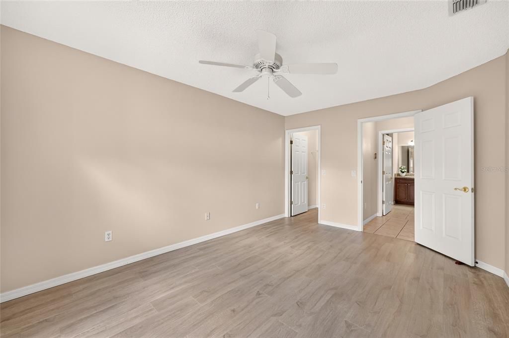 For Sale: $350,000 (2 beds, 2 baths, 1417 Square Feet)