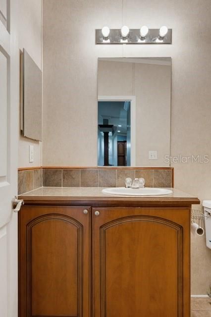 На продажу: $215,000 (3 спален, 2 ванн, 1440 Квадратных фут)