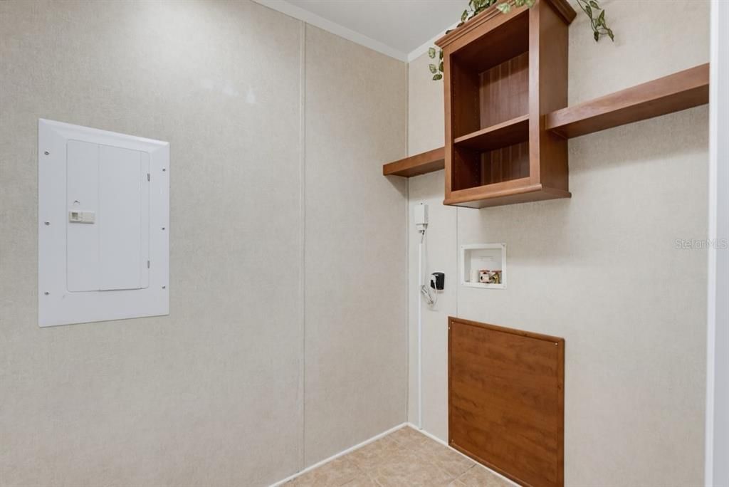На продажу: $215,000 (3 спален, 2 ванн, 1440 Квадратных фут)