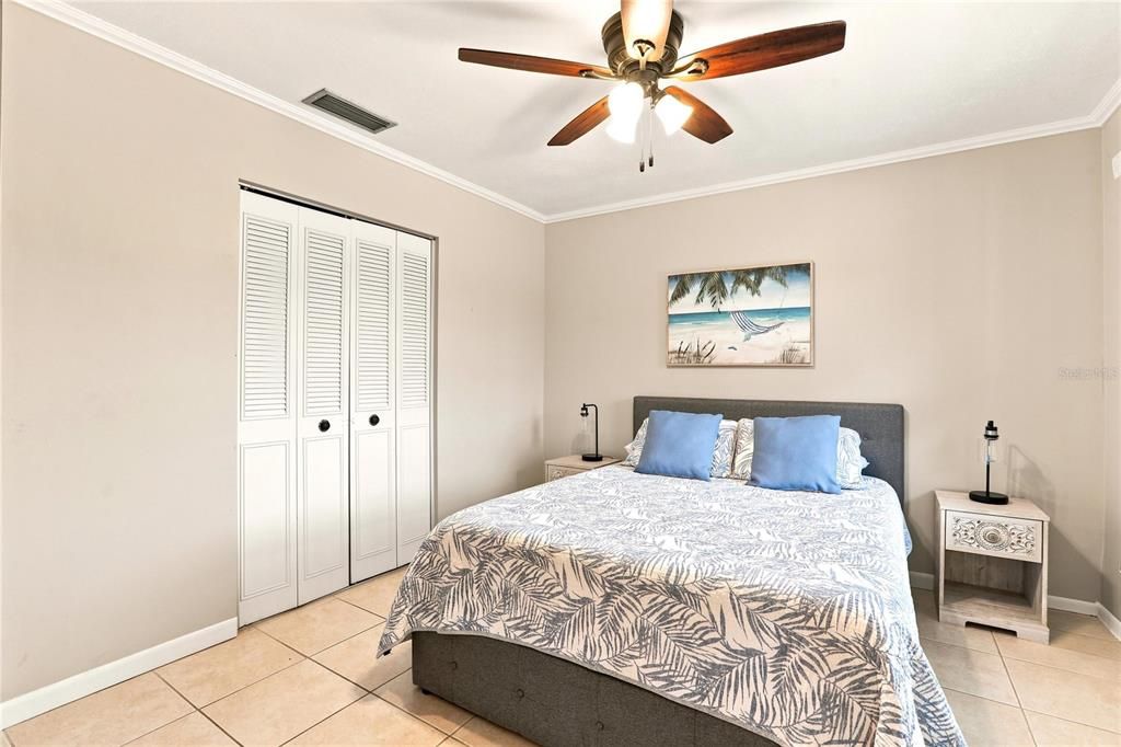 Activo con contrato: $324,900 (2 camas, 2 baños, 1134 Pies cuadrados)