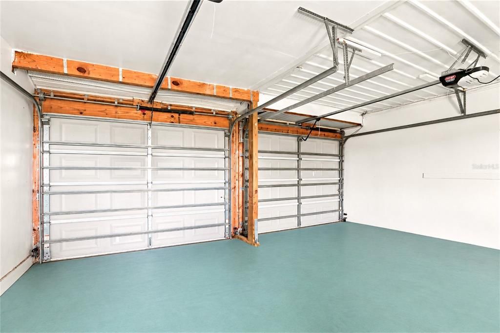 Activo con contrato: $324,900 (2 camas, 2 baños, 1134 Pies cuadrados)