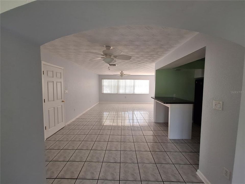 En Renta: $1,900 (3 camas, 2 baños, 1628 Pies cuadrados)