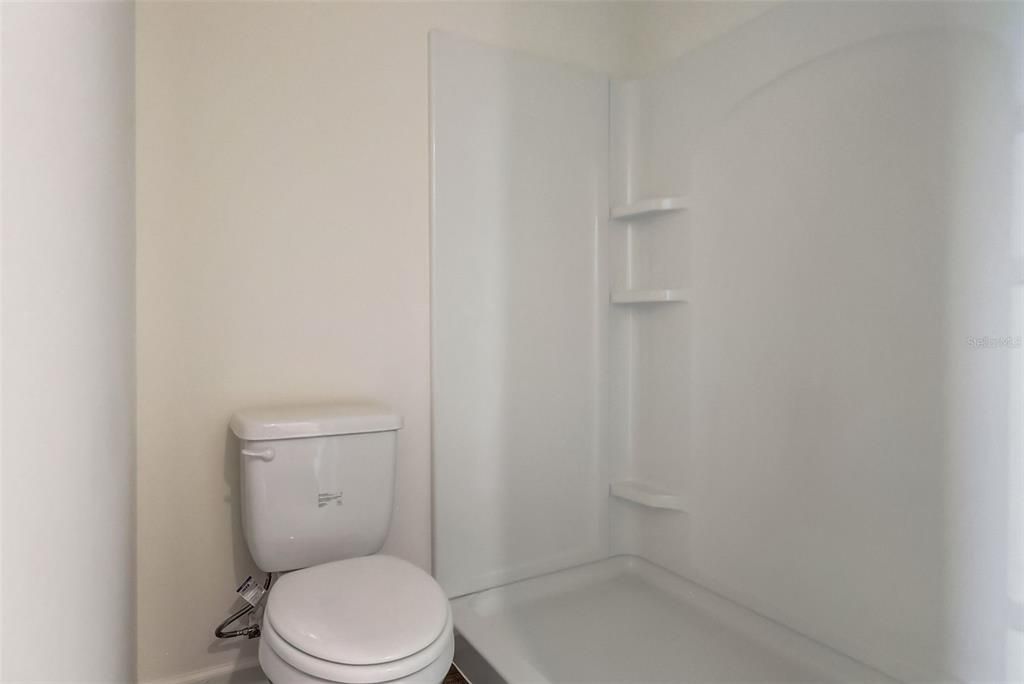 На продажу: $299,990 (3 спален, 2 ванн, 1811 Квадратных фут)