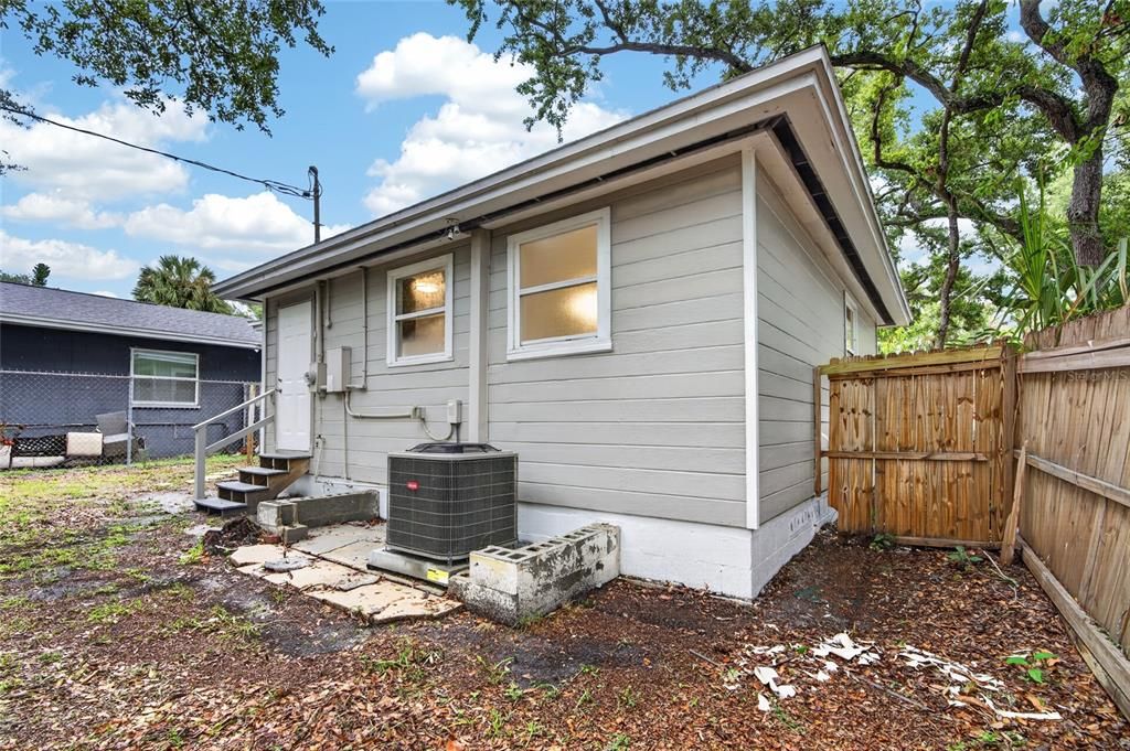 En Venta: $249,000 (2 camas, 1 baños, 695 Pies cuadrados)