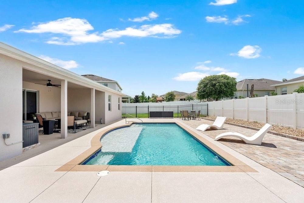 En Venta: $665,000 (4 camas, 3 baños, 3000 Pies cuadrados)