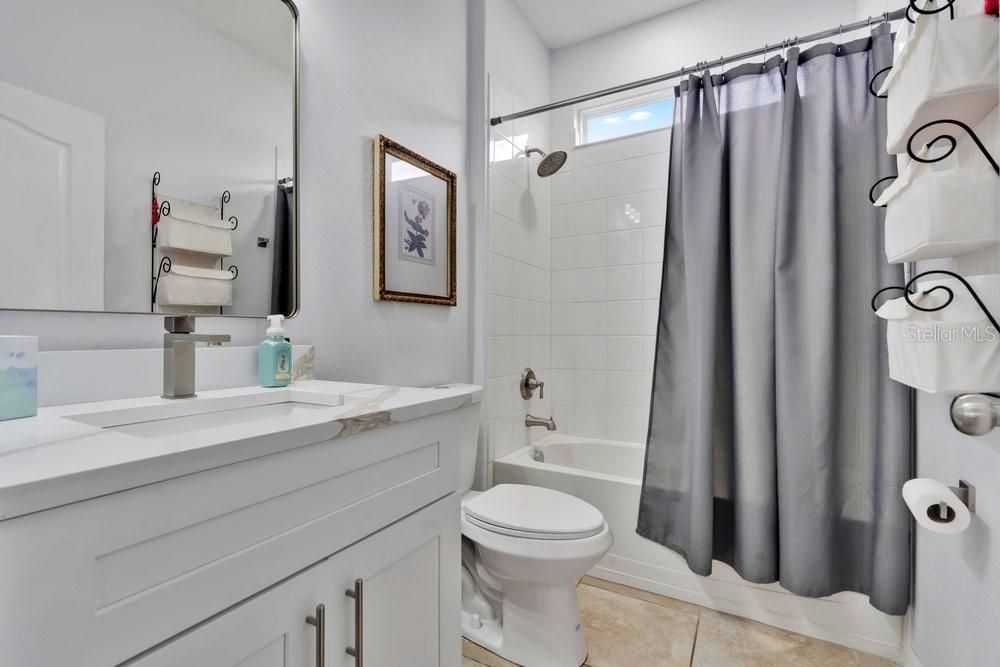 En Venta: $665,000 (4 camas, 3 baños, 3000 Pies cuadrados)
