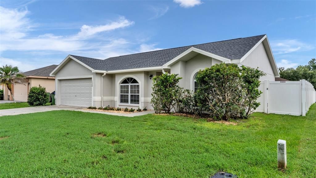 For Sale: $245,000 (3 beds, 2 baths, 1252 Square Feet)