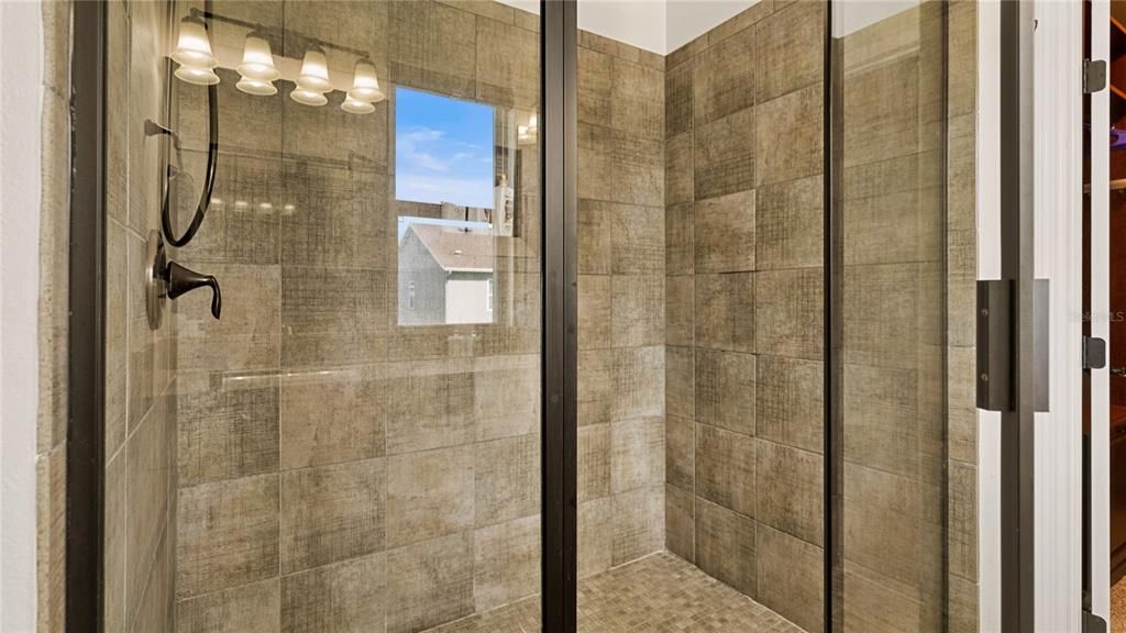 В аренду: $5,400 (5 спален, 2 ванн, 2120 Квадратных фут)