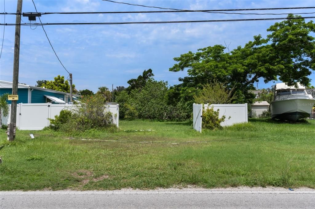 For Sale: $64,900 (0.09 acres)