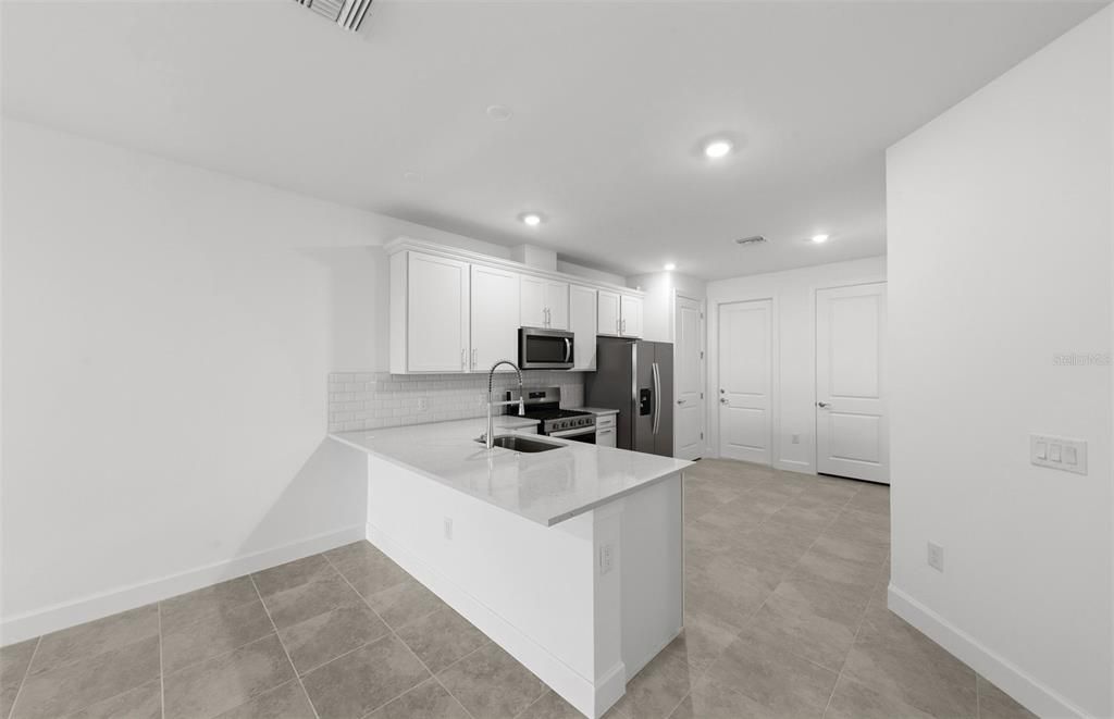 For Sale: $434,775 (2 beds, 2 baths, 1448 Square Feet)